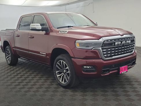 Used 2025 RAM 1500 Limited w/ Body Color Bumper Group image 7