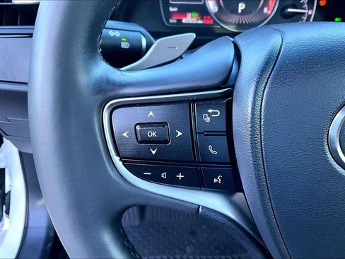 Used 2022 Lexus ES 350 w/ Premium Package image 23