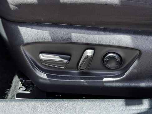Certified 2022 Toyota Camry LE AWD/4WD image 17
