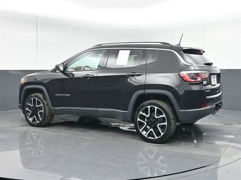 Used 2018 Jeep Compass Limited w/ Navigation Group image 7