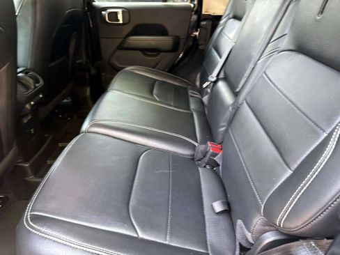 Used 2022 Jeep Wrangler Unlimited Sahara w/ Cold Weather Group image 7