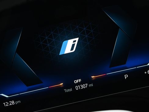 Used 2026 BMW i5 eDrive40 w/ M Sport Package image 36