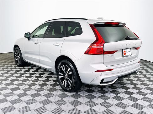Used 2024 Volvo XC60 B5 Core image 6