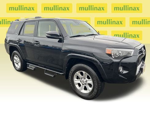 Used 2023 Toyota 4Runner SR5 Premium image 1