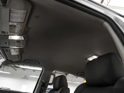 Used 2019 Toyota Tundra SR5 w/ SR5 Upgrade Package AWD/4WD image 25