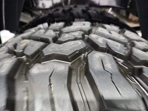 Used 2025 RAM 3500 Laramie image 25