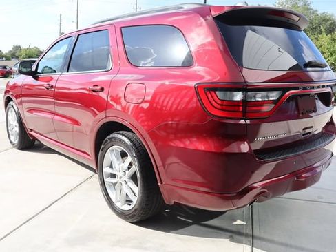 Used 2024 Dodge Durango GT RWD image 6