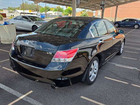Used 2010 Honda Accord EX-L image 5