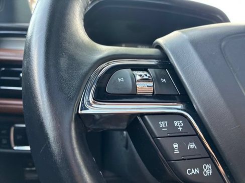 Used 2023 Lincoln Nautilus Reserve w/ Equipment Group 201A AWD/4WD image 27