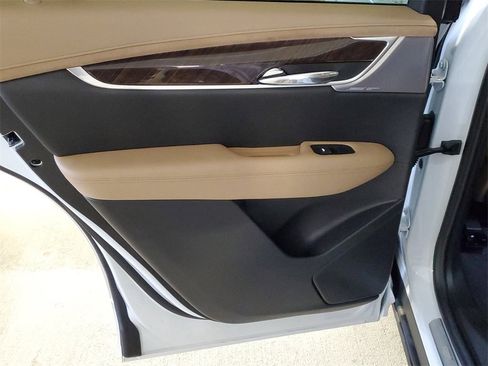 New 2025 Cadillac XT6 Premium Luxury w/ Platinum Package image 9