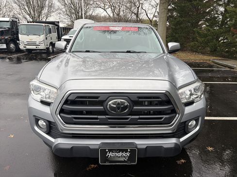 Used 2019 Toyota Tacoma SR5 image 3