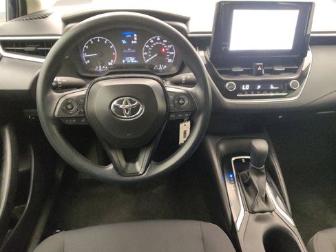 Used 2025 Toyota Corolla LE FWD image 22