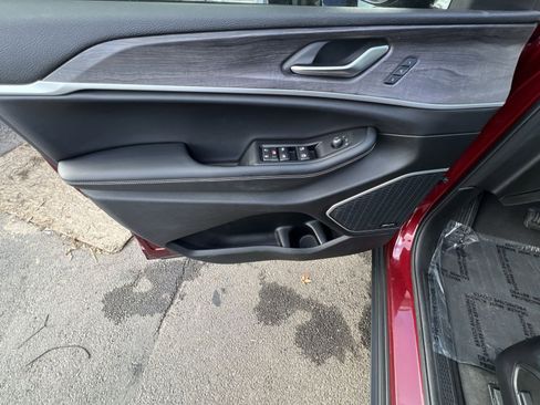 Used 2021 Jeep Grand Cherokee L Limited image 14