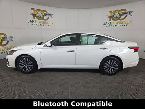 Used 2023 Nissan Altima 2.5 SV image 4