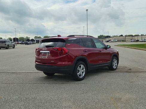Used 2021 GMC Terrain SLE w/ Driver Convenience Package AWD/4WD image 5