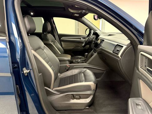 Used 2021 Volkswagen Atlas Cross Sport SEL Premium R-Line image 9