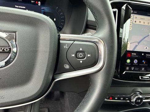 Used 2026 Volvo XC40 B5 Plus AWD/4WD image 26