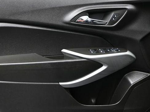 Used 2024 Chevrolet Trax RS w/ Driver Confidence Package image 7