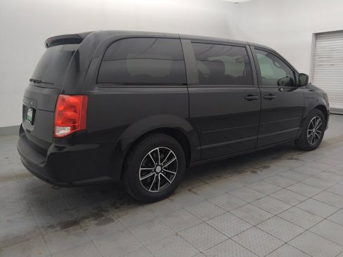 Used 2017 Dodge Grand Caravan SE image 10