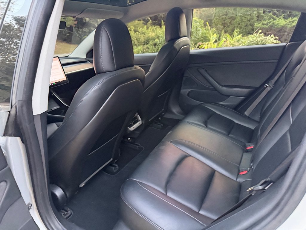 Used 2018 Tesla Model 3 Long Range AWD/4WD image 18