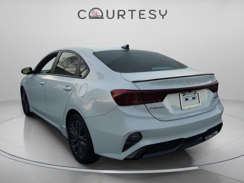 Certified 2024 Kia Forte GT-Line image 3