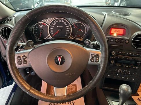 Used 2006 Pontiac Grand Prix GXP w/ Sun And Sound Package image 32