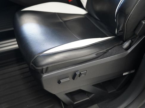 Used 2024 Tesla Cybertruck AWD Crew Cab image 23