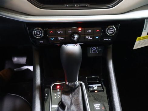 New 2026 Jeep Compass Limited image 23