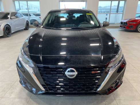 Used 2025 Nissan Altima 2.5 SV image 8