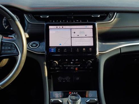 Used 2022 Jeep Grand Cherokee Trailhawk image 35