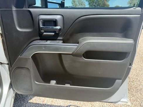 Used 2016 Chevrolet Silverado 2500 LT AWD/4WD image 13