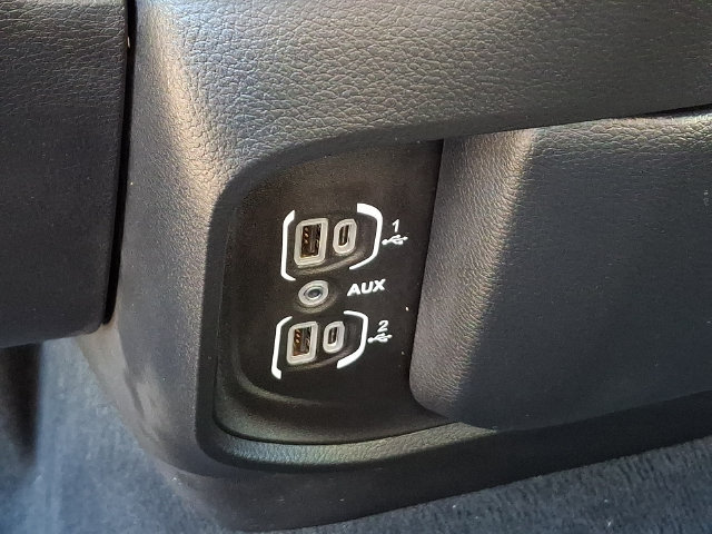 Used 2023 RAM 1500 Laramie AWD/4WD image 19