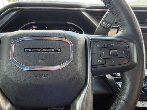 Used 2024 GMC Sierra 2500 Denali Ultimate w/ Max Trailering Package AWD/4WD image 12