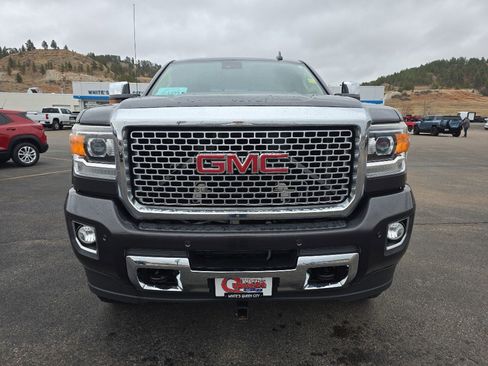 Used 2016 GMC Sierra 3500 Denali w/ Duramax Plus Package image 12