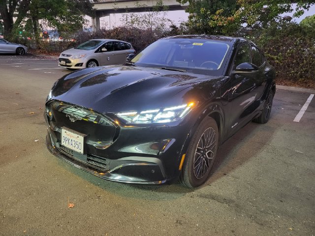 Used 2024 Ford Mustang Mach-E Premium AWD/4WD image 3