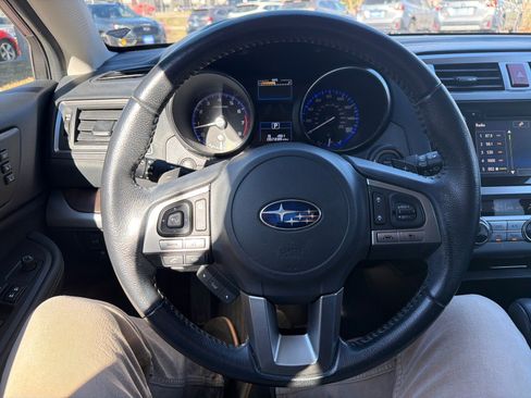 Used 2017 Subaru Outback 3.6R Limited image 15