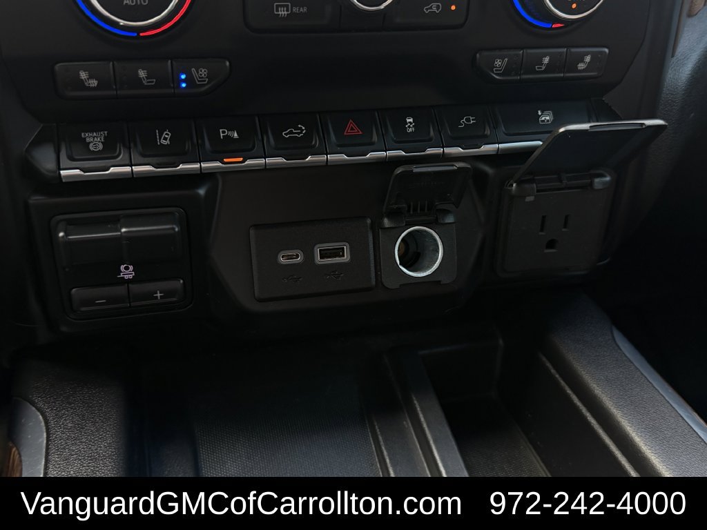 Used 2020 Chevrolet Silverado 3500 High Country AWD/4WD image 23