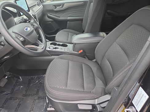 Used 2025 Ford Escape Active FWD image 10