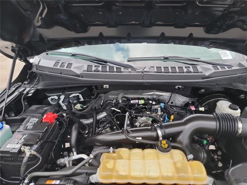 Certified 2020 Ford F150 XL w/ Equipment Group 101A Mid image 19