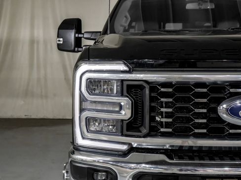 Used 2023 Ford F350 Lariat w/ FX4 Off-Road Package AWD/4WD image 43