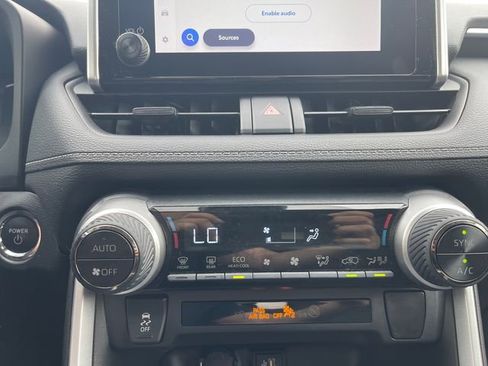 Used 2023 Toyota RAV4 AWD Hybrid image 20
