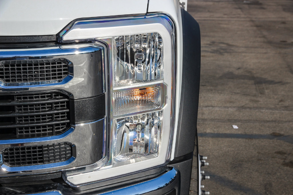 New 2026 Ford F550 4x4 SuperCab Super Duty image 12