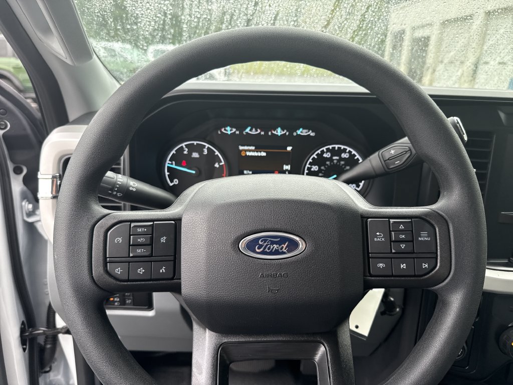 New 2026 Ford F350 XL w/ XL Driver Assist Package RWD image 24