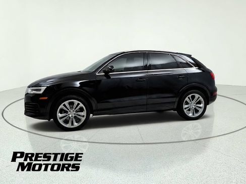 Used 2018 Audi Q3 2.0T Premium Plus w/ Premium Plus Package AWD/4WD image 3