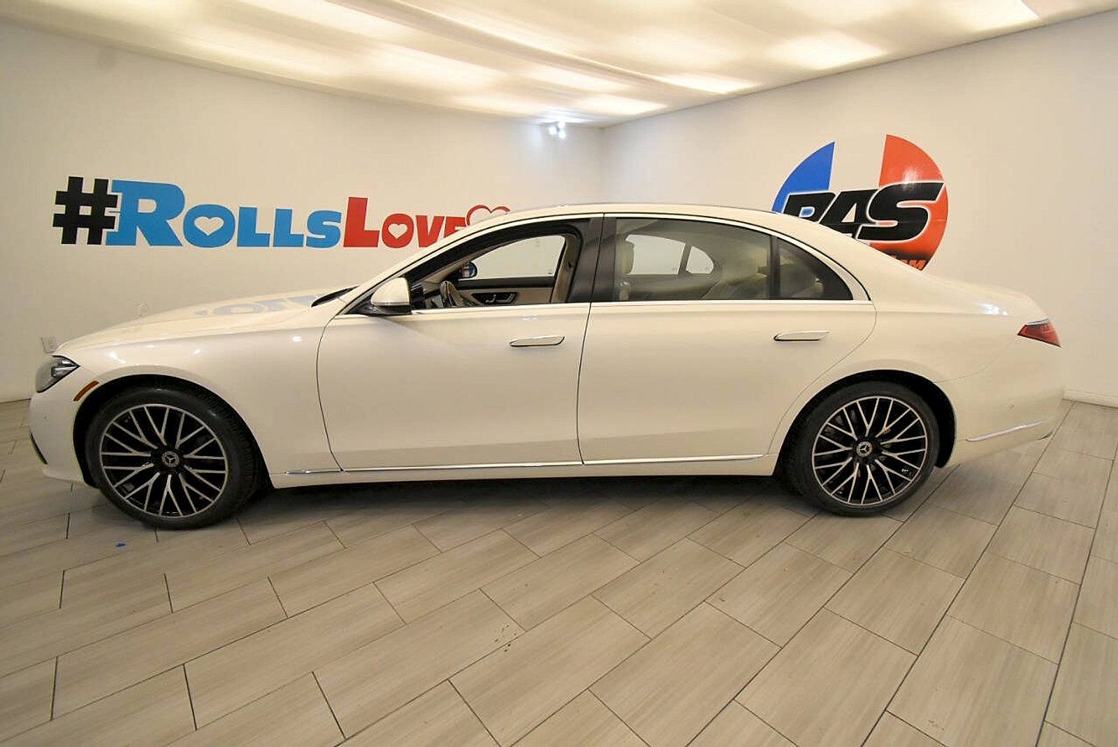 Used 2022 Mercedes-Benz S 500 4MATIC image 2