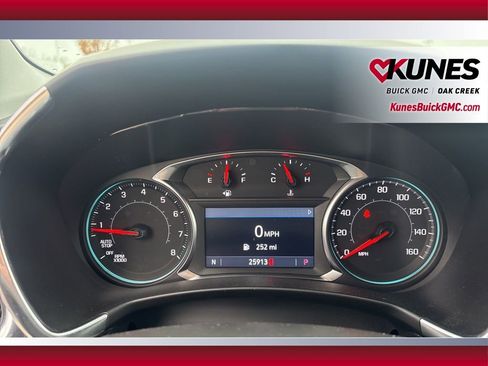 Used 2024 Chevrolet Equinox LT image 13