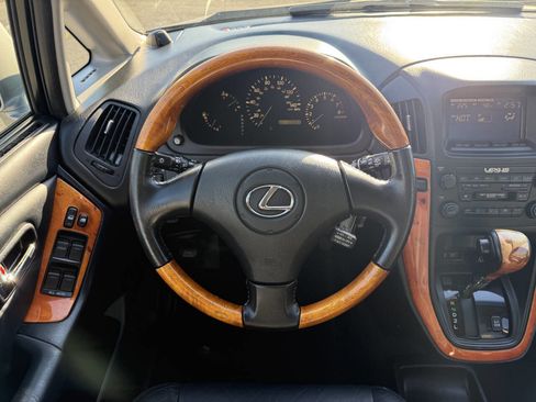 Used 2001 Lexus RX 300 FWD image 18