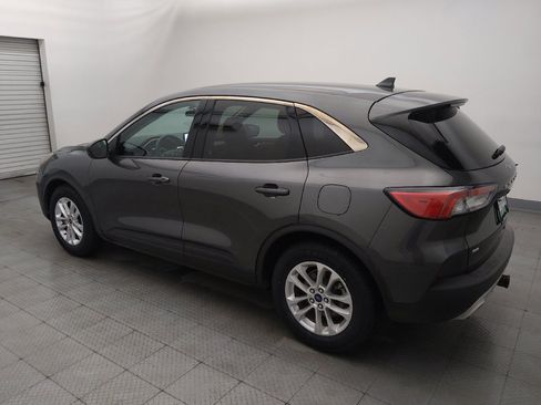 Used 2020 Ford Escape SE FWD image 3