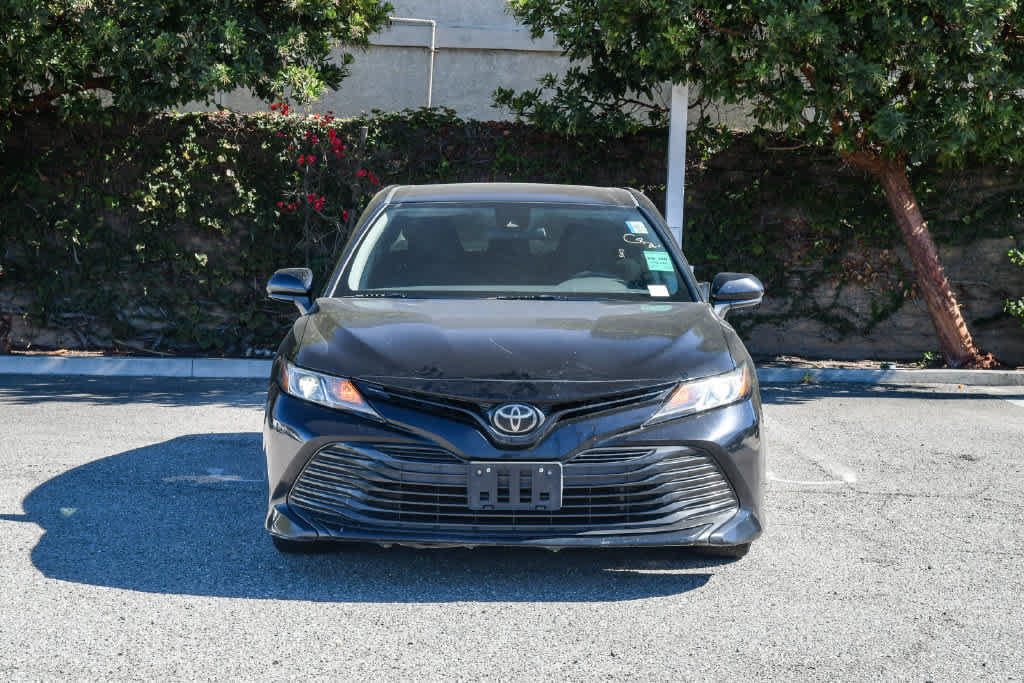 Used 2019 Toyota Camry LE FWD image 2