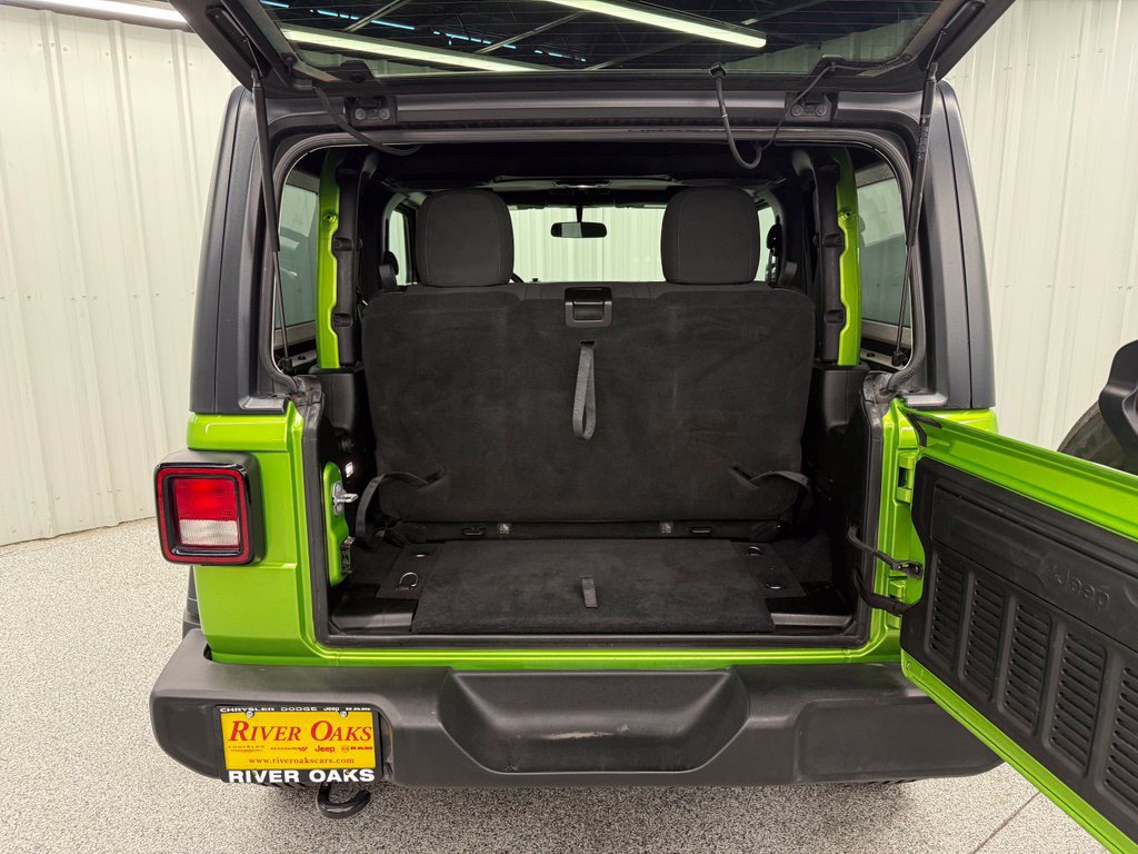 Used 2018 Jeep Wrangler Sport AWD/4WD image 8